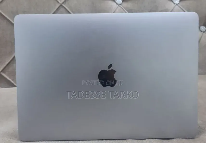 New Laptop Apple MacBook Pro 2017 16GB Intel Core i5 SSD 512GB
