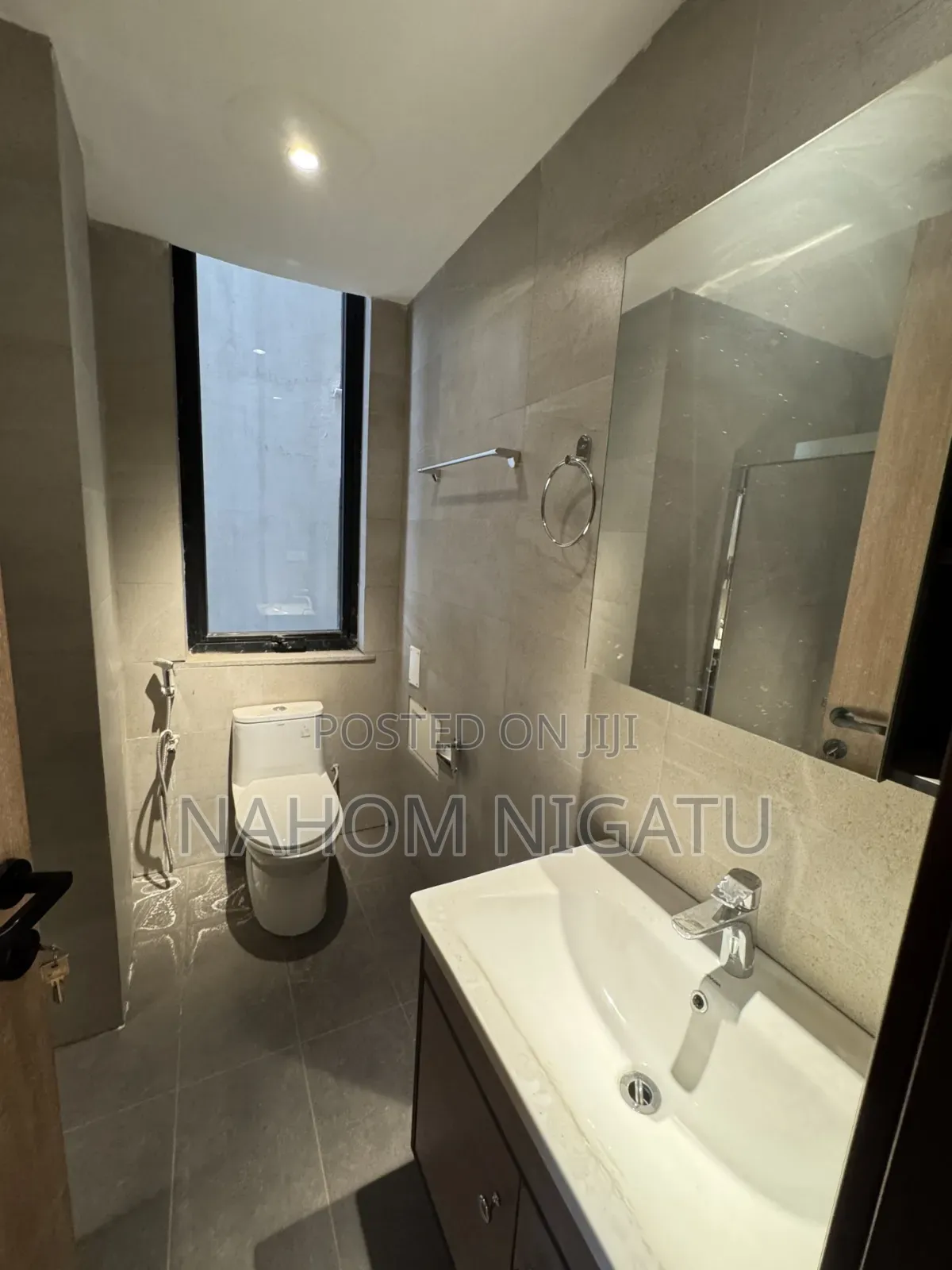 Furnished 3bdrm Apartment in Yeka for sale