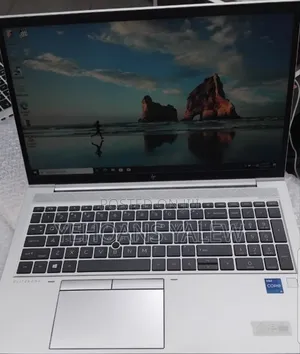 New Laptop HP EliteBook 850 G8 16GB Intel Core i5 SSD 512GB