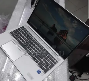 New Laptop HP EliteBook 850 G8 16GB Intel Core i5 SSD 512GB