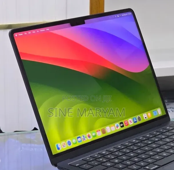 New Laptop Apple MacBook Air 2025 M4 13-inch 16GB Apple M4 SSD 256GB