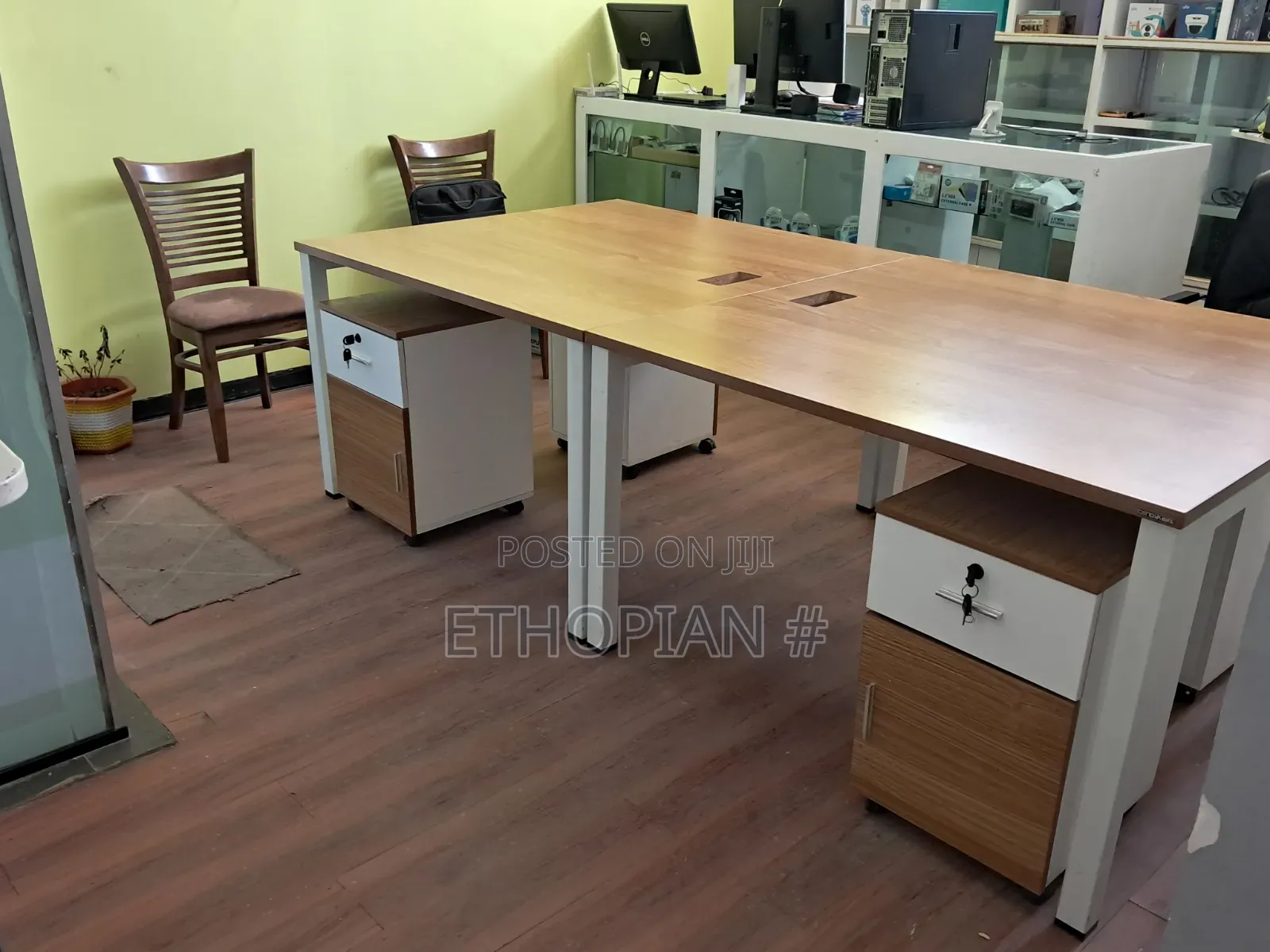 Office Desks/Table
