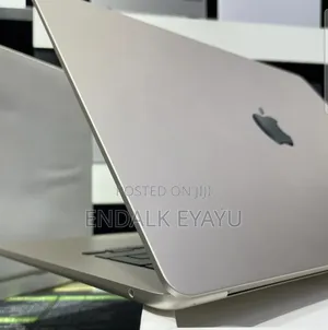 New Laptop Apple MacBook Air 2025 M4 15-inch 16GB Apple M4 SSD 256GB