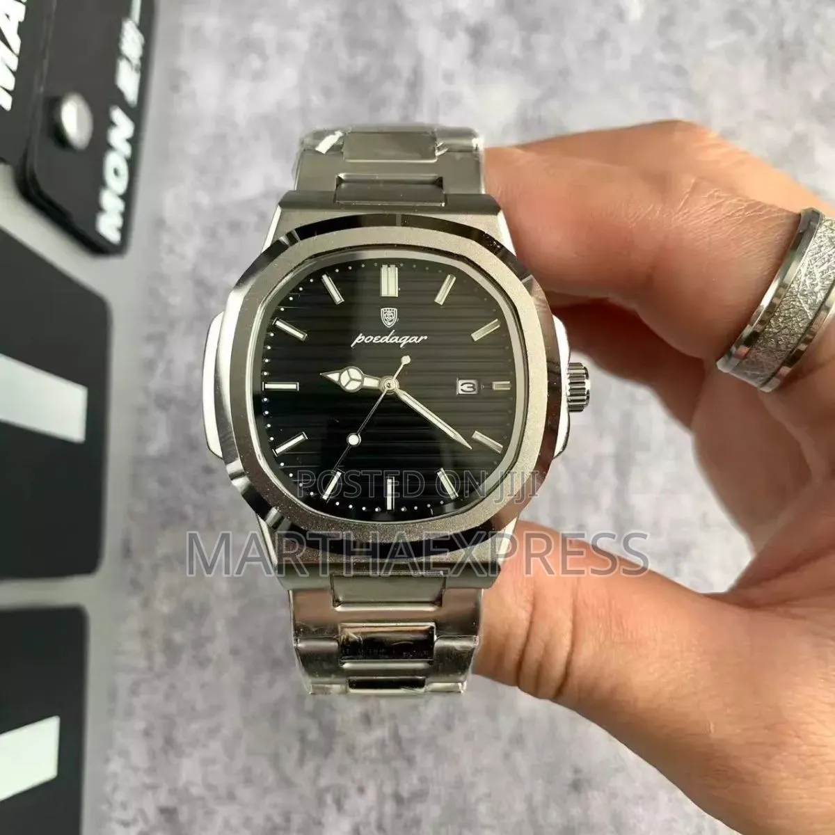 Men Watch Poedagar