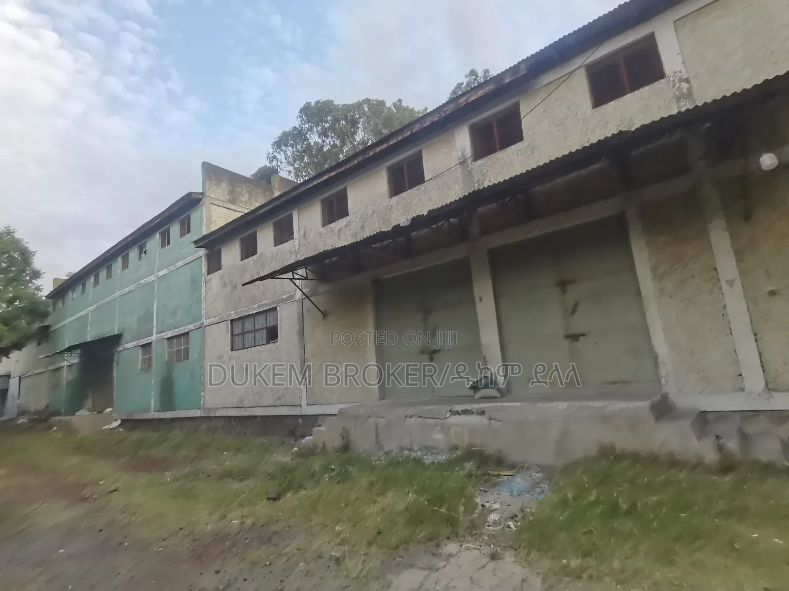 Warehouse and 10000 SQM