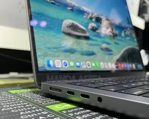 New Laptop Apple MacBook Pro 16GB Apple M3 SSD 512GB