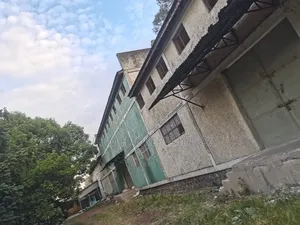 Warehouse and 10000 SQM