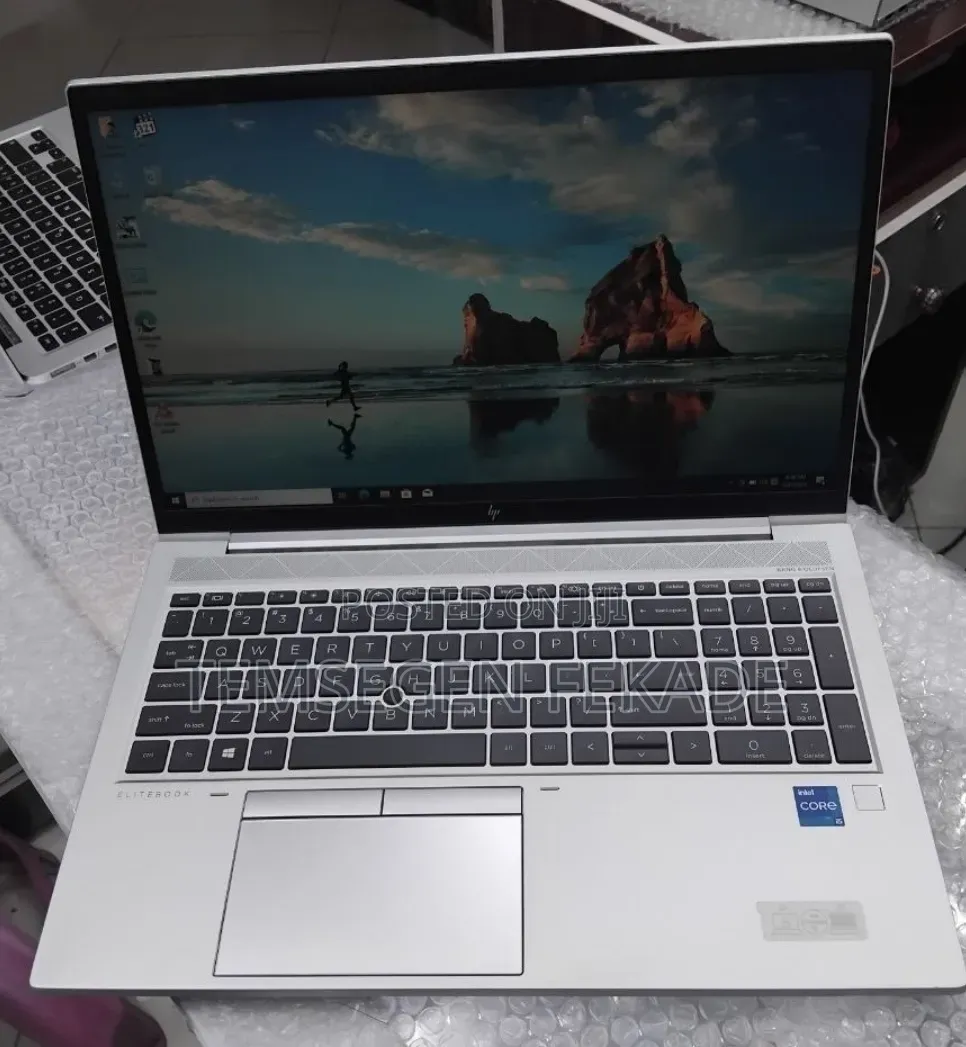 New Laptop HP EliteBook 850 G8 16GB Intel Core i5 SSD 512GB
