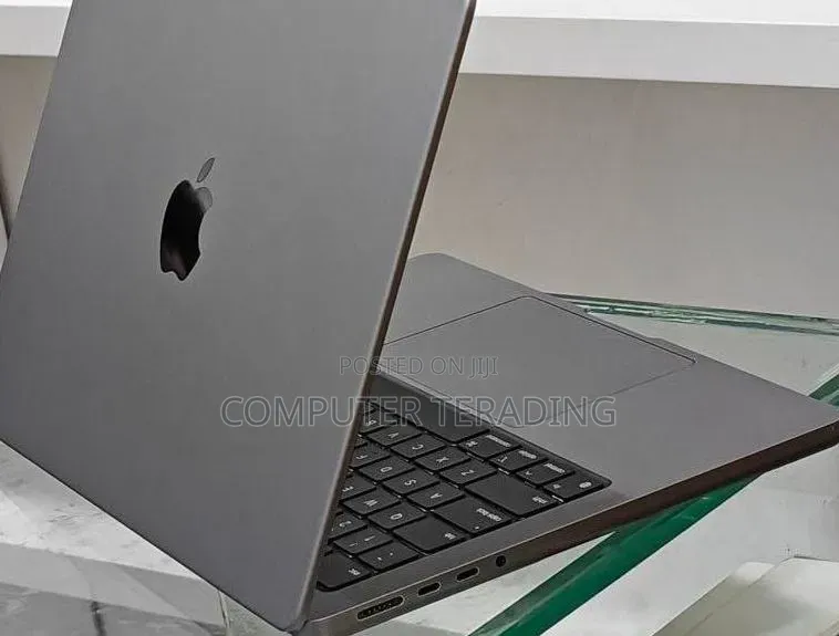 New Apple MacBook Pro 2023 M3 Pro 14-inch 8GB Apple M3 Pro SSD 512GB