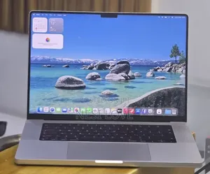 New Laptop Apple MacBook Pro 2021 M1 32GB SSD 512GB