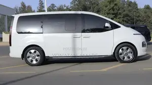 New Hyundai Staria 2023 White