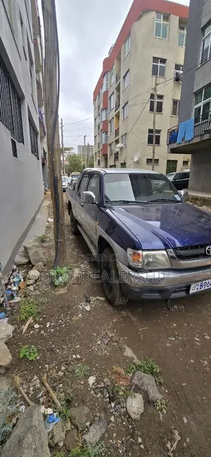 Toyota Hilux 2002 Purple