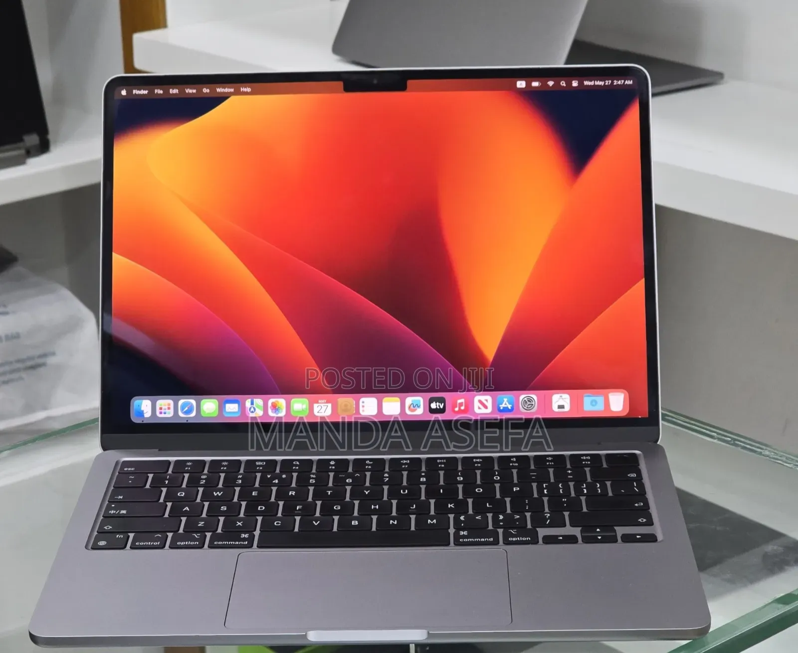 New Laptop Apple MacBook Air 2022 M2 8GB Apple M2 SSD 256GB