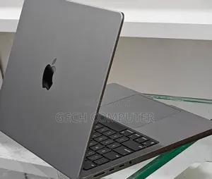 New Laptop Apple MacBook Pro M1 8GB Intel Core i7 SSD 512GB