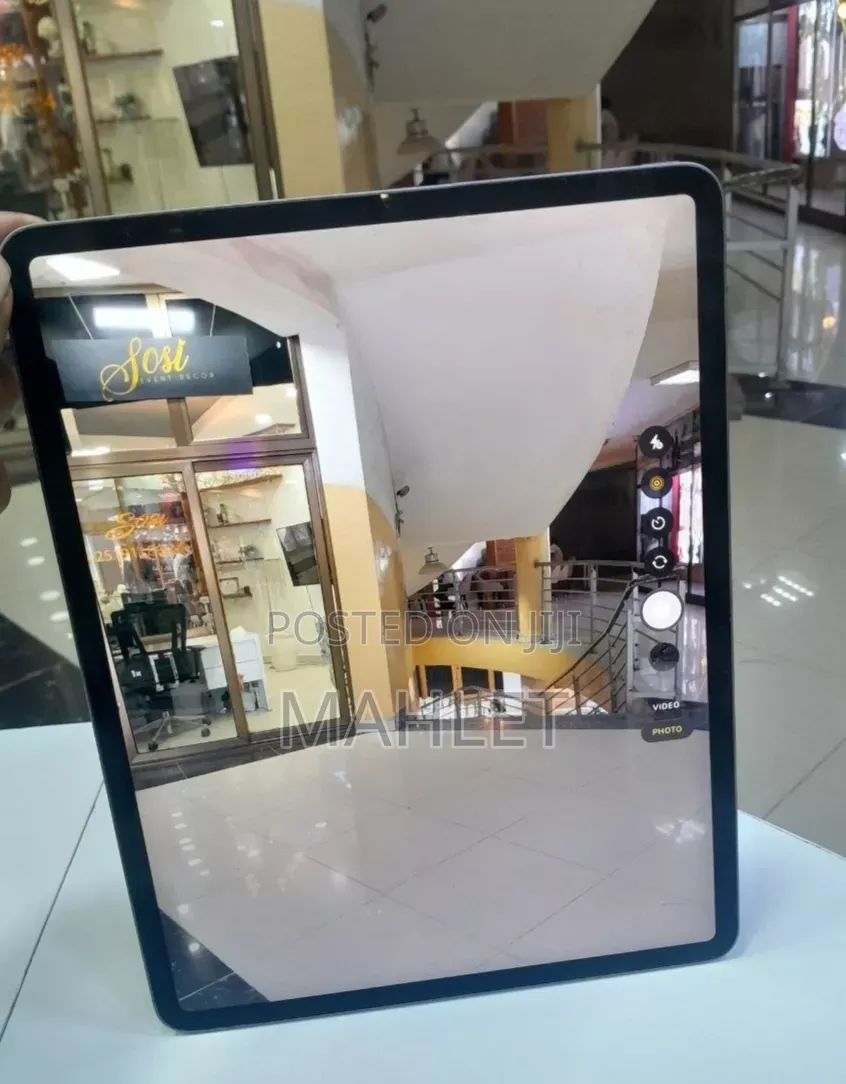 New Apple iPad Pro 12.9 (2020) 1 TB Silver