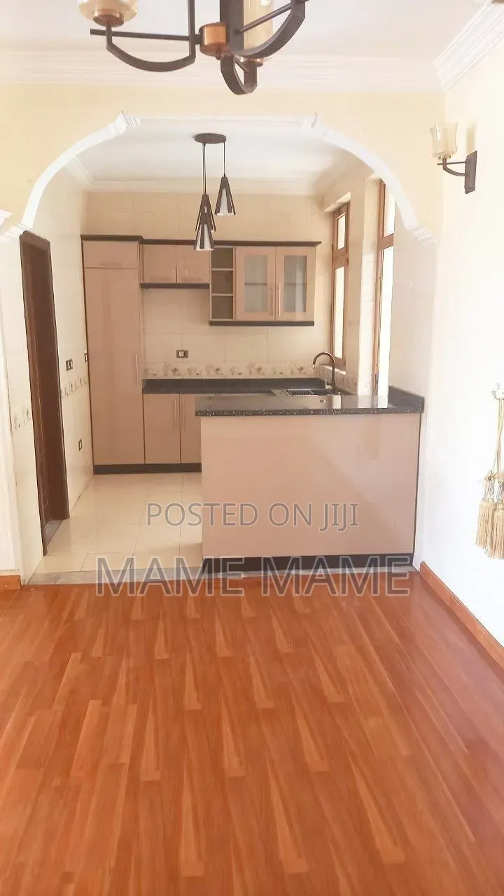 3bdrm Villa in Addis Abeba, Bole for sale