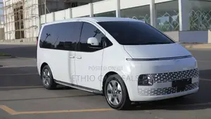 New Hyundai Staria 2023 White