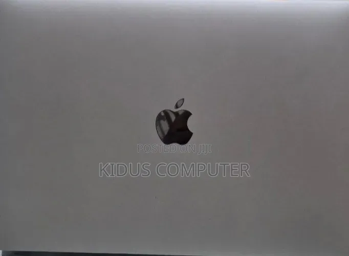 New Laptop Apple MacBook Air 8GB Apple M1 SSD 256GB