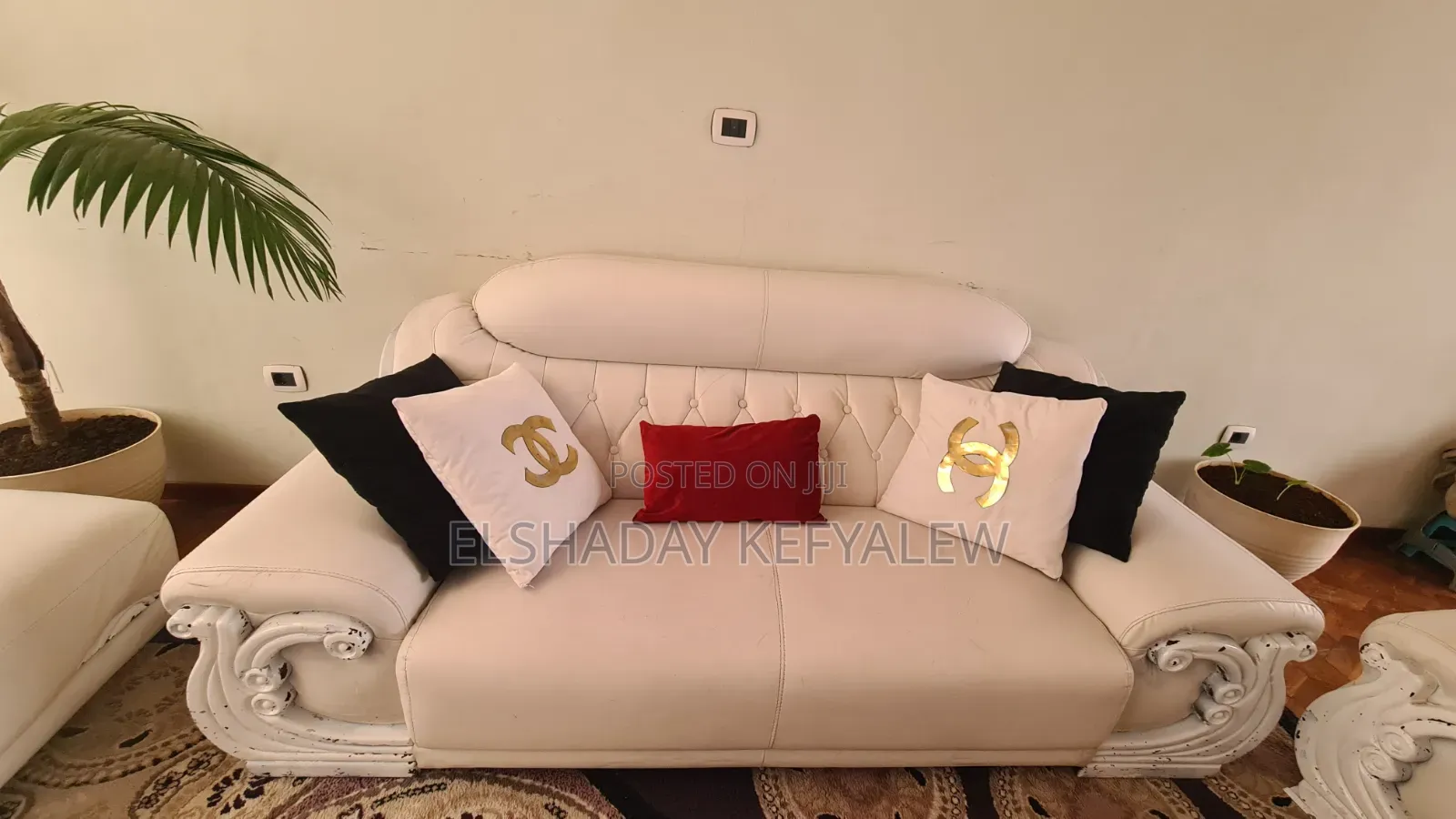 ሙሉ የቤት እቃ የውጭ ሶፋ እና ጠረጴዛ