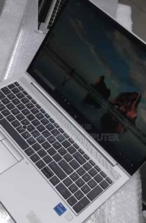 New Laptop HP EliteBook 840 16GB Intel Core i5 SSD 512GB