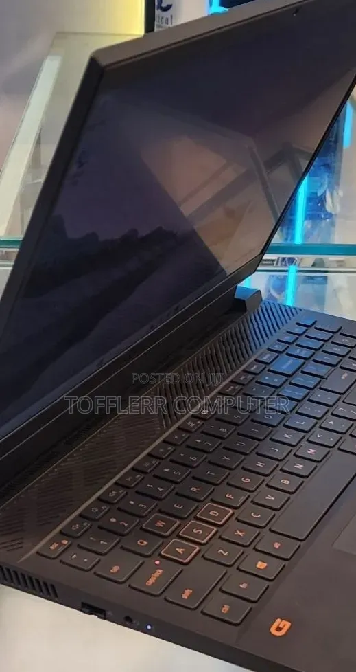 New Laptop Dell XPS 15 16GB Intel Core i7 SSD 512GB