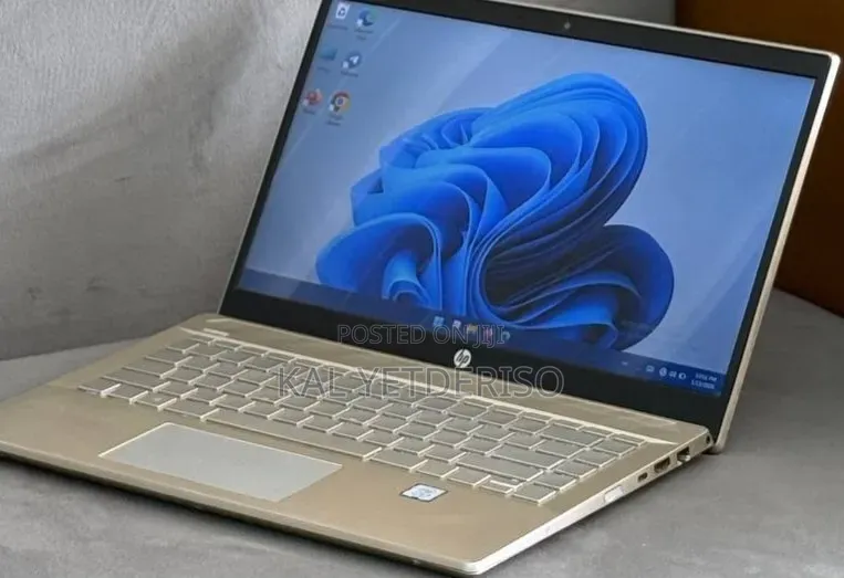 New Laptop HP Pavilion 10 16GB Intel Core i5 SSD 512GB