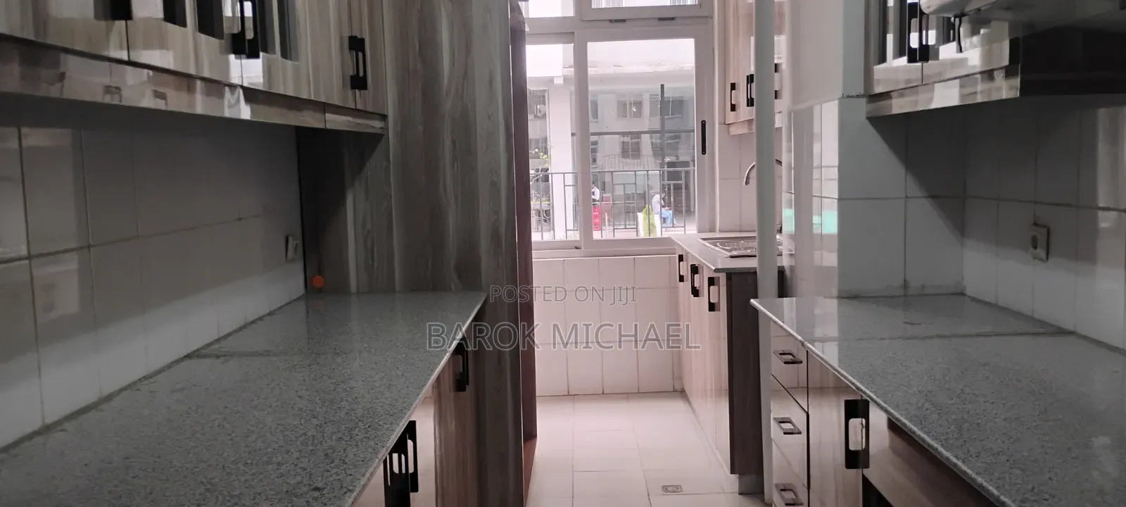 3bdrm Apartment in Barok, Kirkos for rent