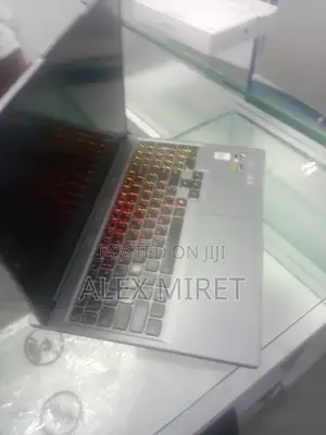 New Laptop Lenovo Legion 5 16GB AMD Ryzen 7 SSD 1T