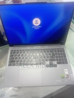New Laptop Lenovo Legion 5 16GB AMD Ryzen 7 SSD 1T