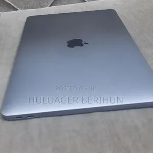 New Laptop Apple MacBook Pro 2017 16GB Intel Core i5 SSD 512GB