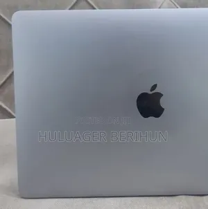 New Laptop Apple MacBook Pro 2017 16GB Intel Core i5 SSD 512GB