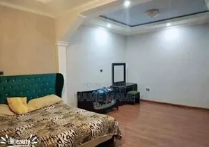 5bdrm House in Addis Abeba, Bole for sale