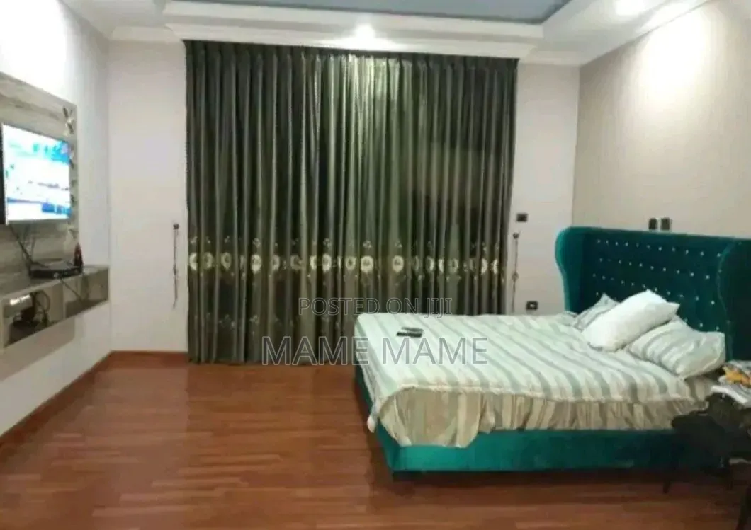 5bdrm House in Addis Abeba, Bole for sale