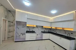 8bdrm House in Addis Abeba, Bole for sale