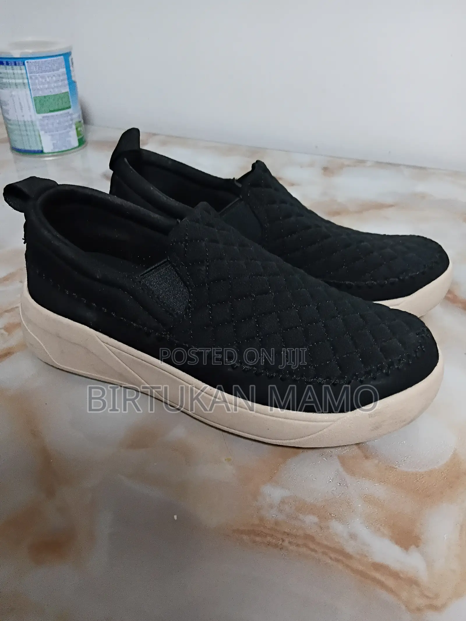 Black Sneaker