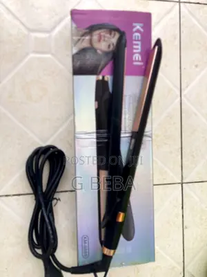 Girls Kemei Hair Straightener የፀጉር መተኮሻ Km-8889