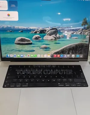 New Laptop Apple MacBook Pro M1 16GB AMD A10 SSD 512GB