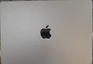 New Laptop Apple MacBook Pro M1 16GB AMD A10 SSD 512GB