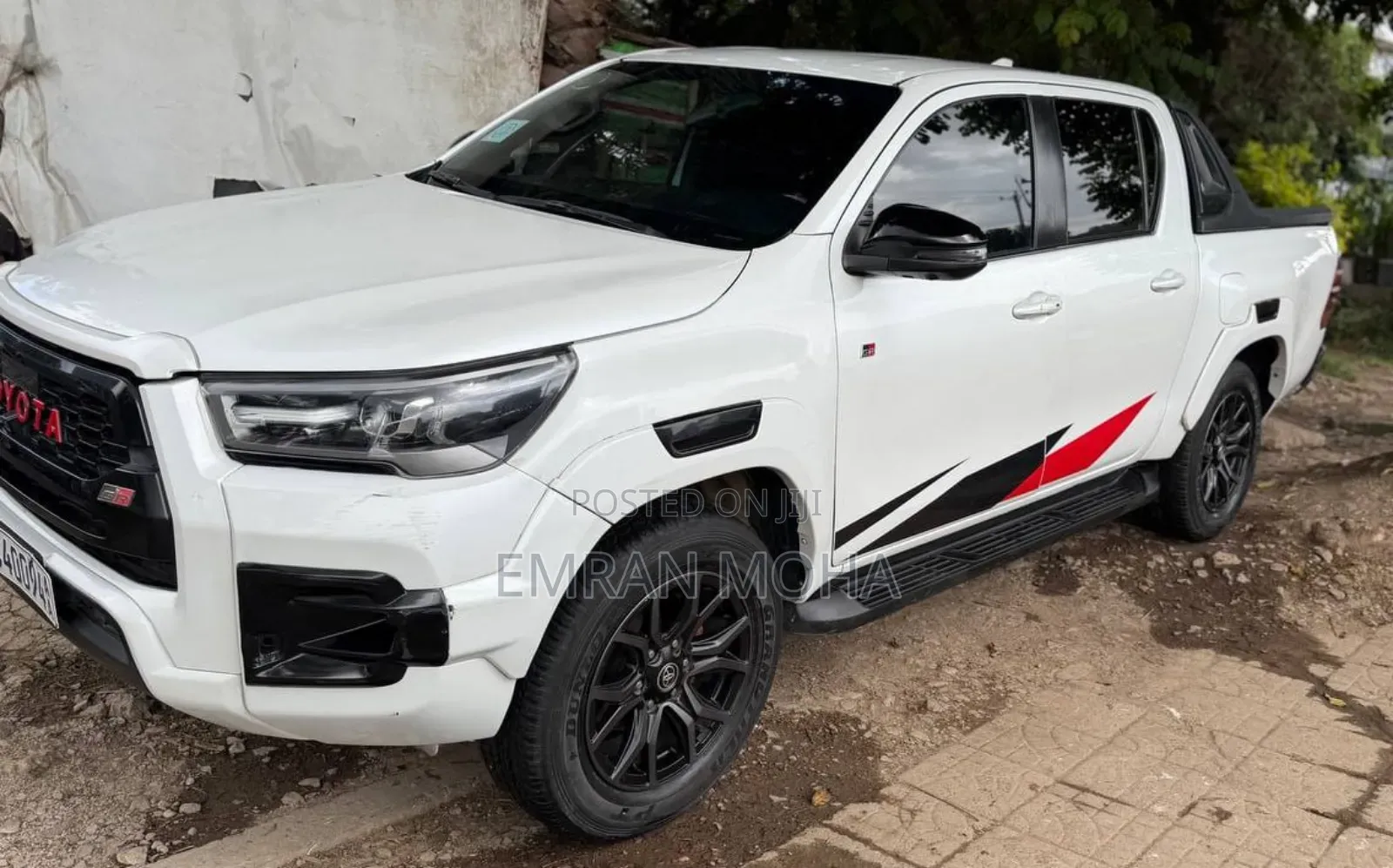 Toyota Hilux 2023 White
