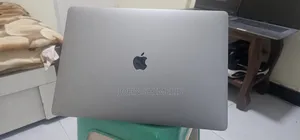 Laptop Apple MacBook Pro 2019 64GB Intel Core i9 SSD 512GB
