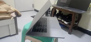Laptop Apple MacBook Pro 2019 64GB Intel Core i9 SSD 512GB
