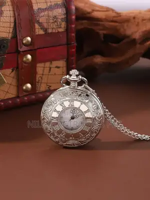 Classic Large Gear Pocket Watch, Roman Numeral Dial Quartz Pendant