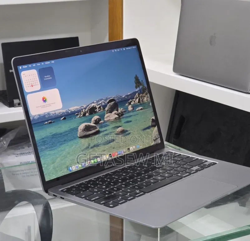 New Laptop Apple MacBook Air 2020 M1 8GB Apple M1 SSD 256GB