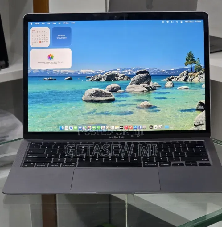 New Laptop Apple MacBook Air 2020 M1 8GB Apple M1 SSD 256GB