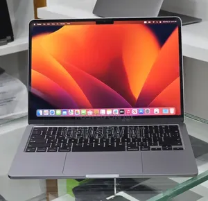 New Laptop Apple MacBook Air 2022 M2 8GB Apple M2 SSD 256GB