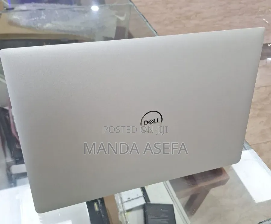 New Laptop Dell XPS 15 16GB Intel Core i7 SSD 512GB