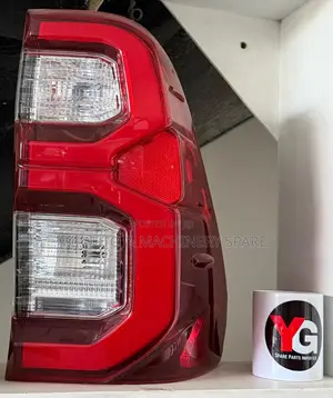 Toyota Hilux Revo Invisible Led Tail Lamp