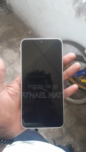 Samsung Galaxy M16 128 GB White