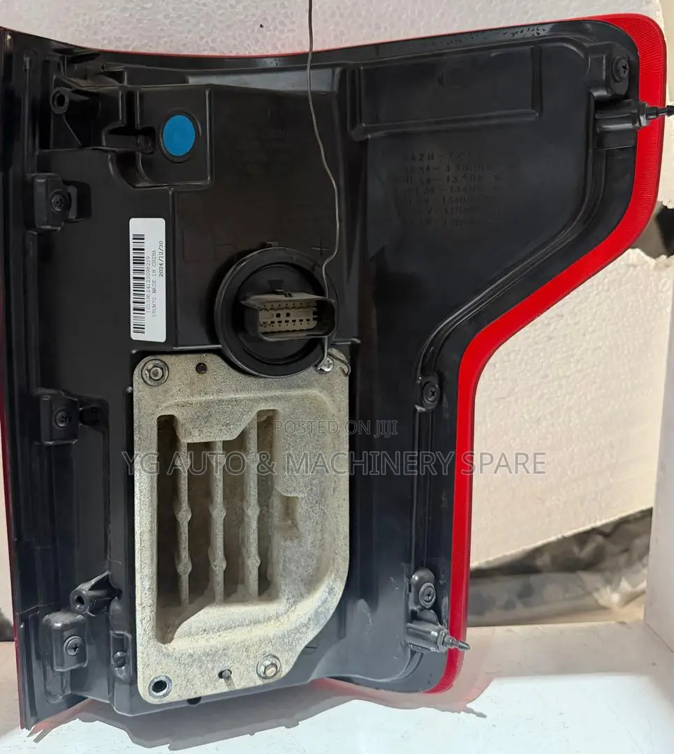 Ford F-150 Lariat Raptor Radar Type Tail Lamp Fl34-13b505-C