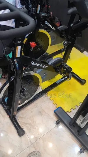 Reebok Fitness Bike for Cardio Weight Loss ቤቶ ዘመናዊ ማሽን ጤናዎን ይጠብቁ